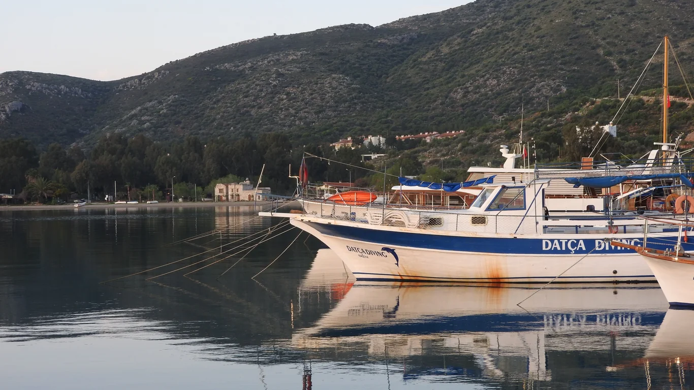 Datça’da Yaşamak: 2026 Off-Grid ve Kırsal Yaşam Rehberi – 5 Datça’da Yaşamak: 2026 Off-Grid ve Kırsal Yaşam Rehberi – 5